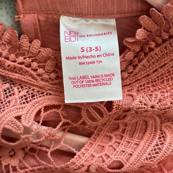 Sz S. Sleeveless top. Color is close to coral or peach. - Picture 2 of 3